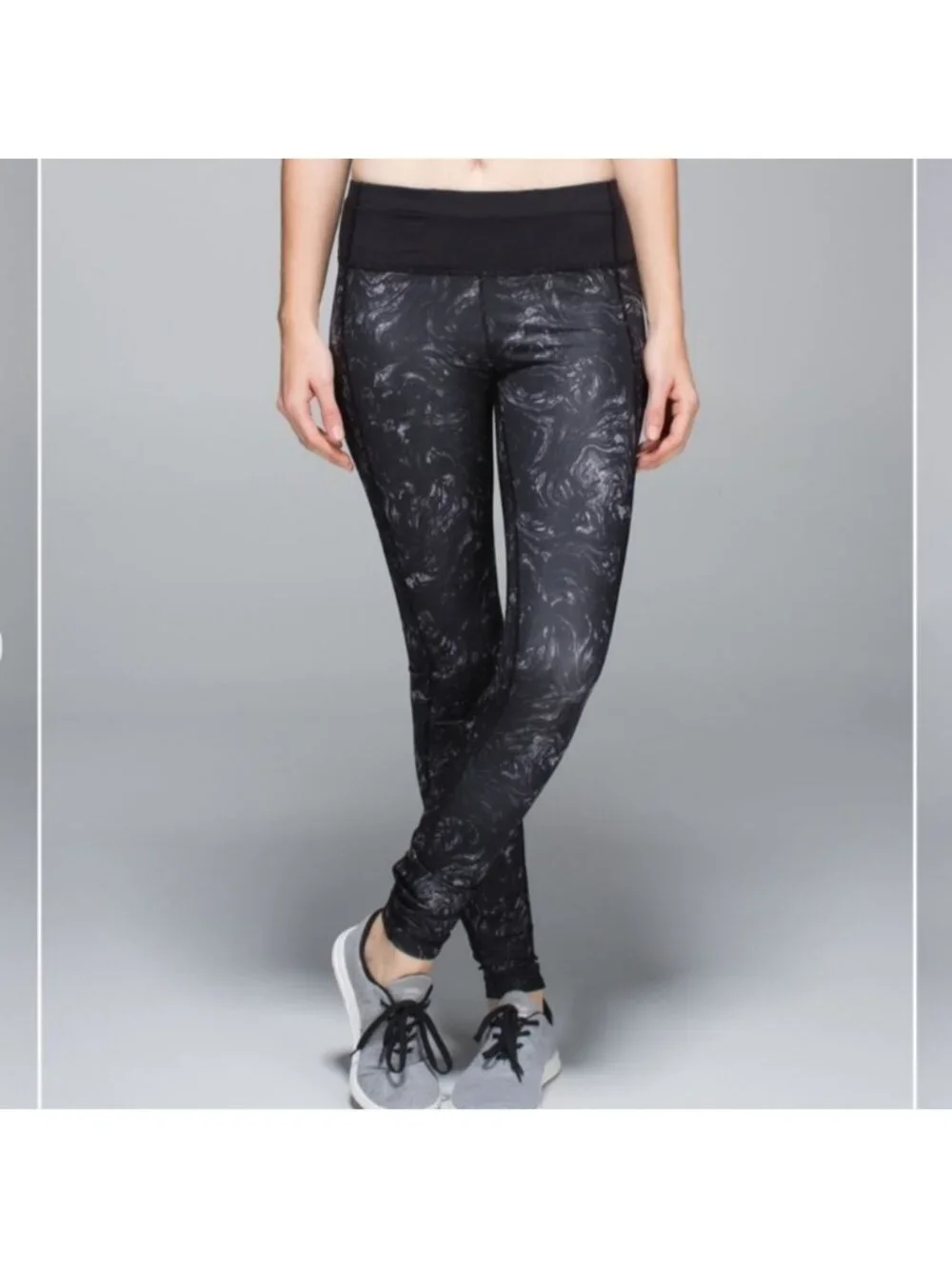 Lululemon Speed Tight II *Full-On Luxtreme